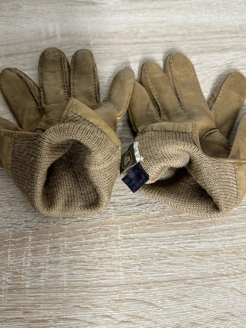The Bridge Women Size 8.5 Beige Leather Wool Lined Gloves
